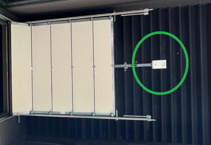 Carport elektrische sectionaaldeur met montage frame elektrische garagedeur aandrijving