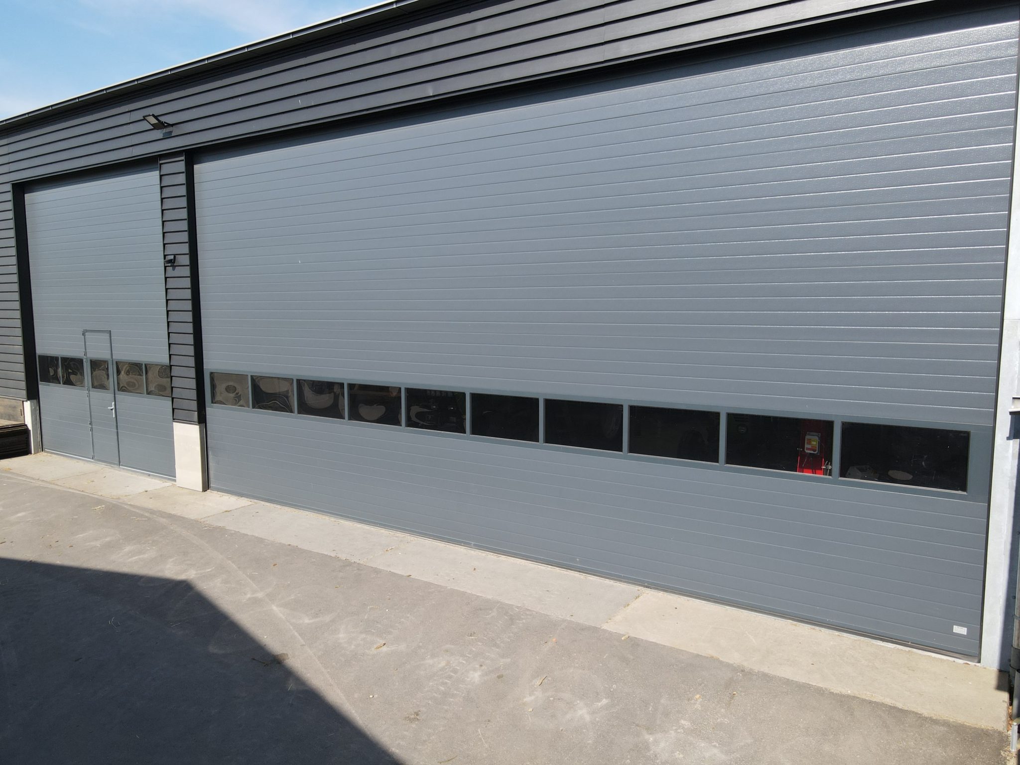 Grote industriële roldeuren - Ton Smit Garage- en Bedrijfsdeuren
