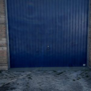 kanteldeur garage gemonteerd door Ton Smit deuren